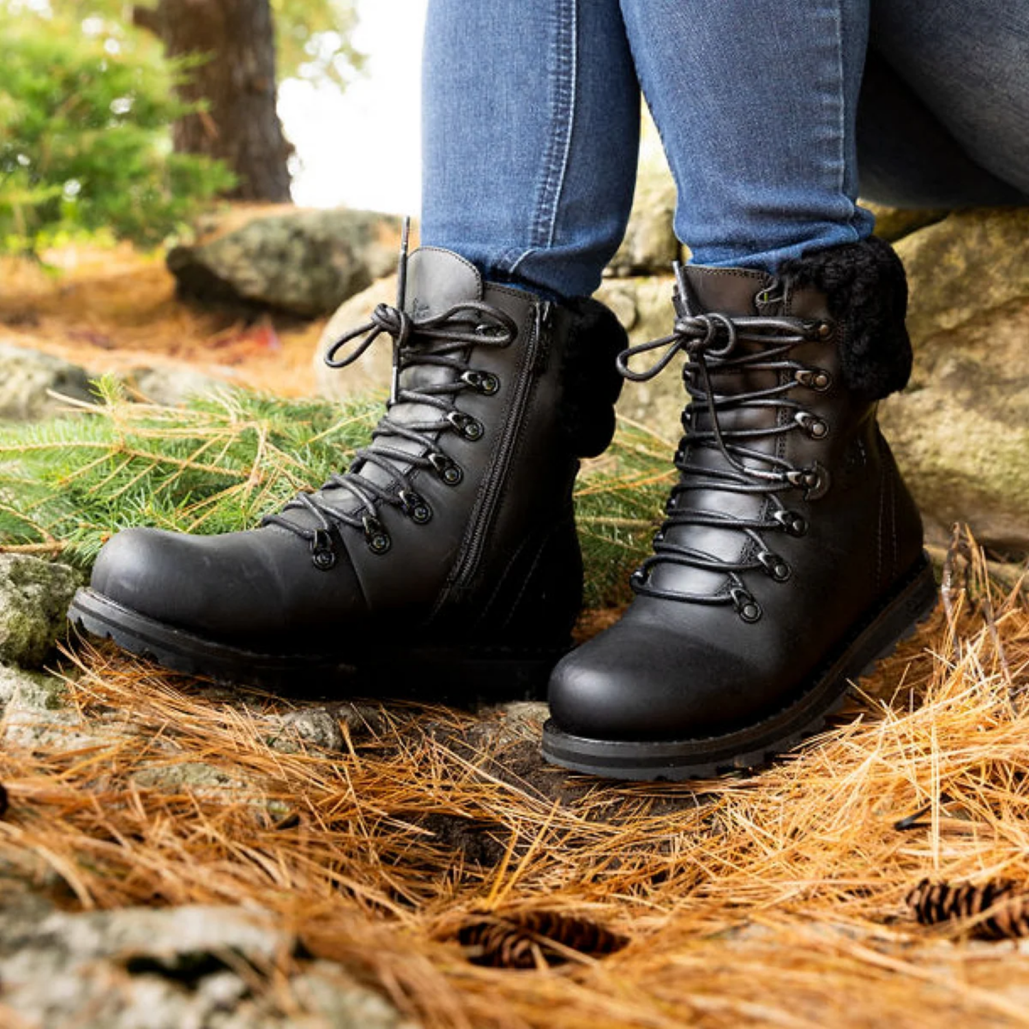 Royal Canadian Women's Cambridge in All Black - Getoutside Shoes