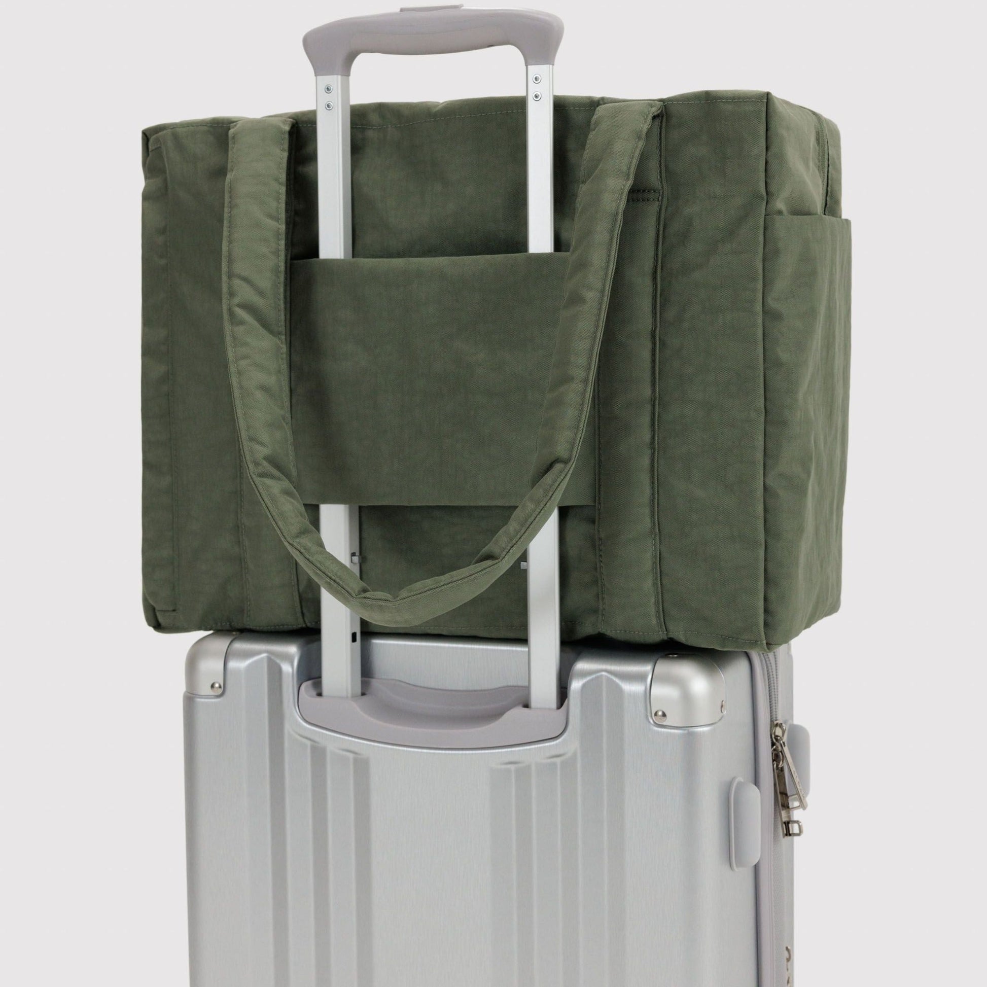Baggu Small Cloud Carry-On in Caper