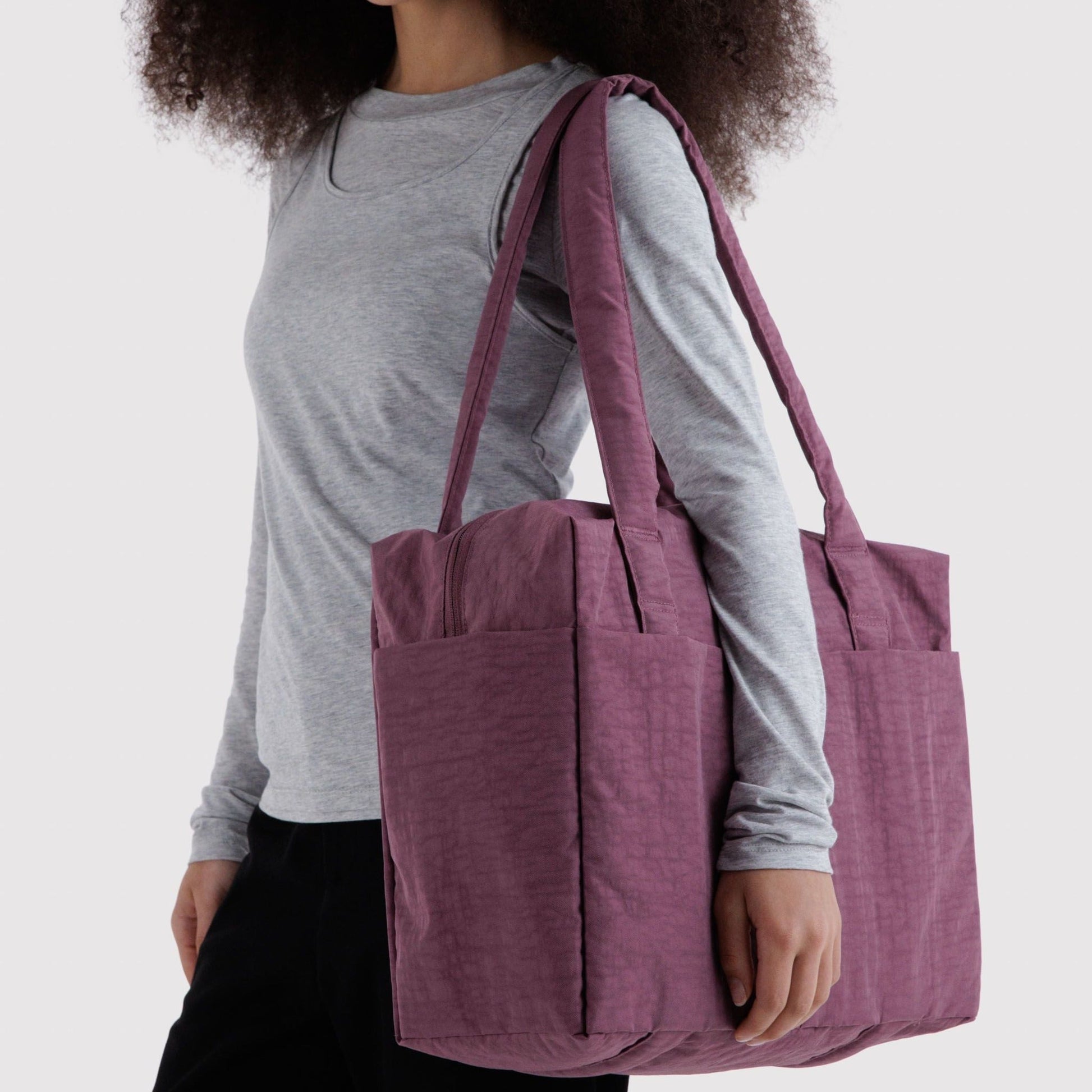 Baggu Small Cloud Carry-On in Wild Plum