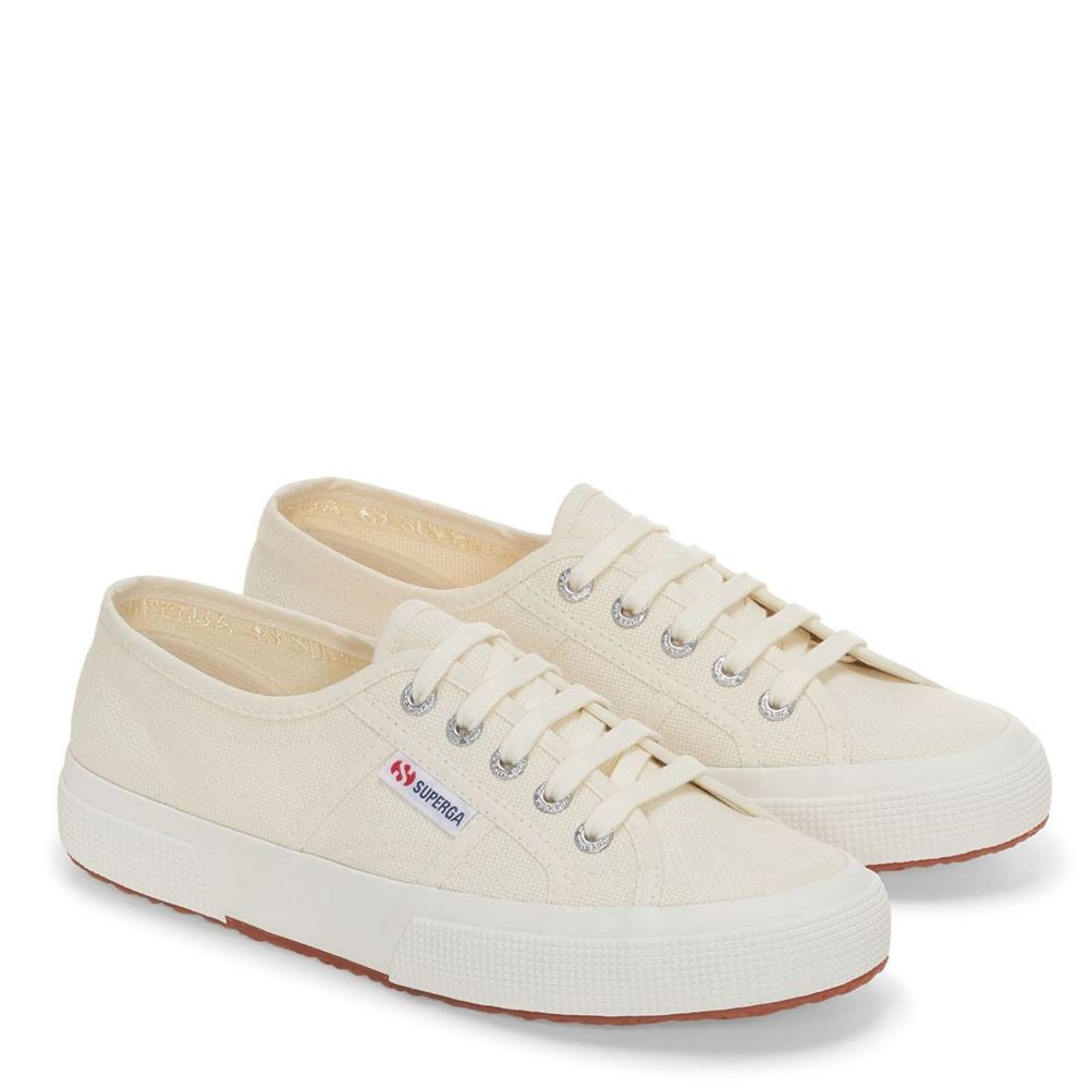 Superga Women's 2750 Cotu Classic in Beige