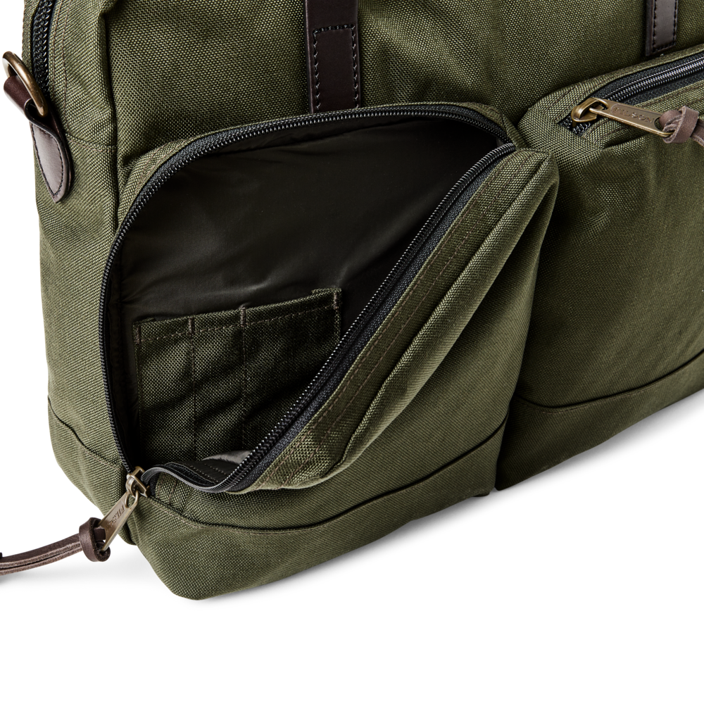 Filson Dryden Briefcase in Ottergreen