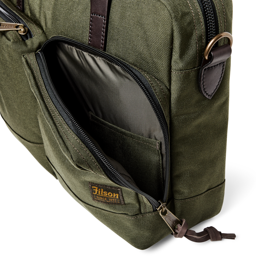 Filson Dryden Briefcase in Ottergreen