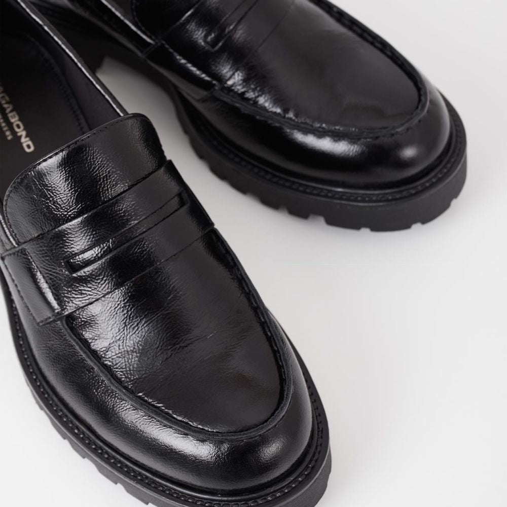 Vagabond Women's Kenova Loafer in Black Patent Leather