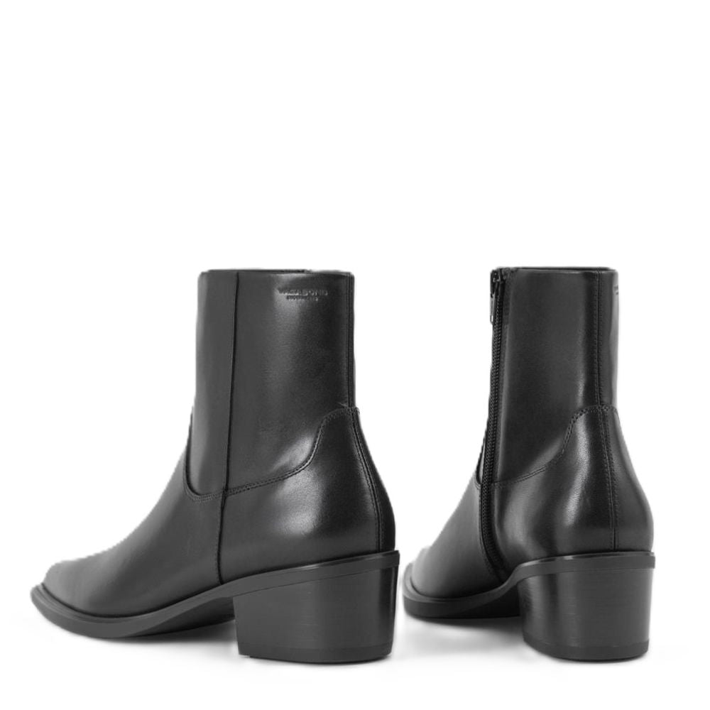 Vagabond Women's Kelsey Boots in Black Leather