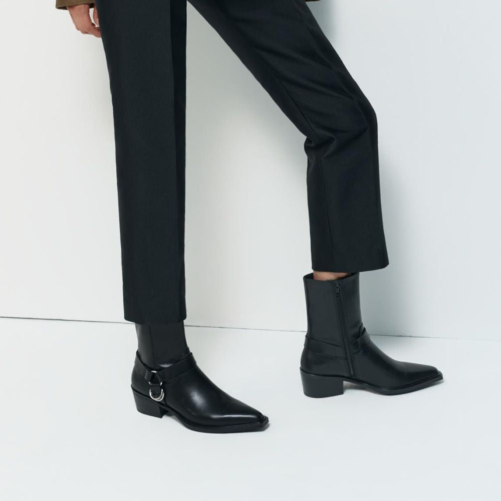 Vagabond Women's Kelsey Harness Boots in Black Leather