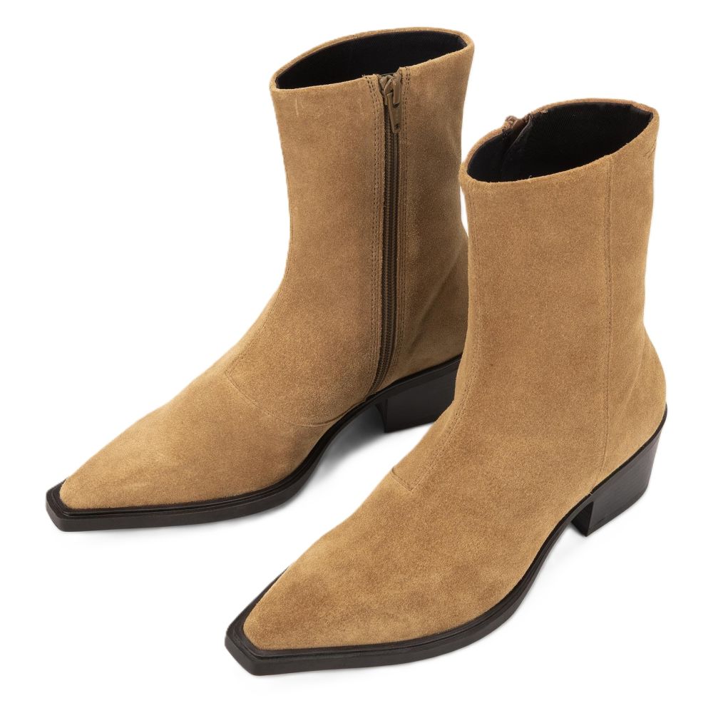 Vagabond Women's Kelsey Boots in Beige/Suede