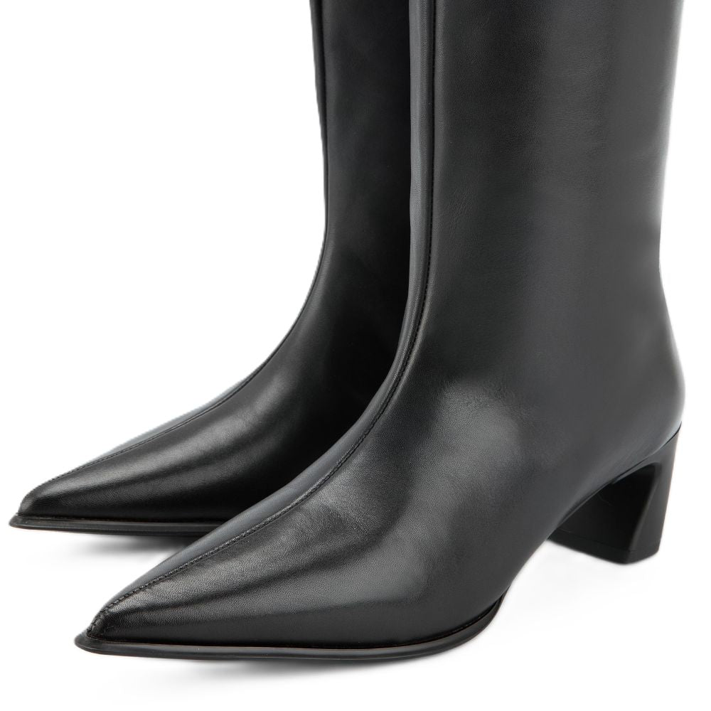 Vagabond Women's Ilona Boots in Black Leather