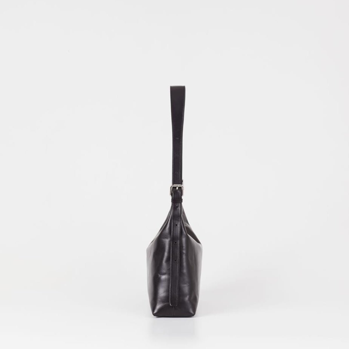 Vagabond Bari Bag in Black Leather - Getoutside Shoes