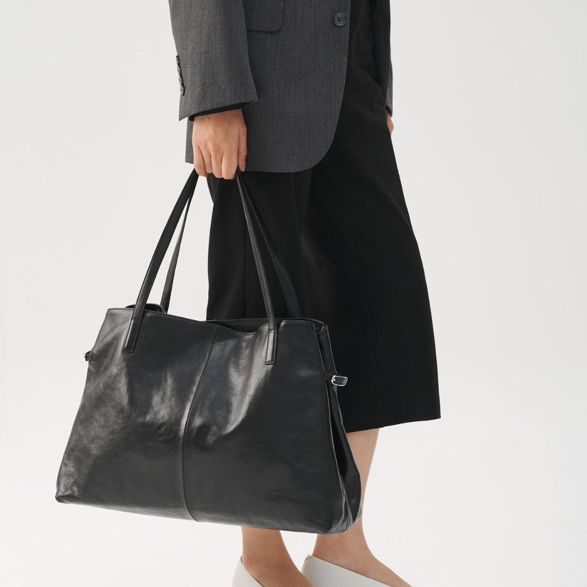 Vagabond Cannes Bag in Black - Getoutside Shoes