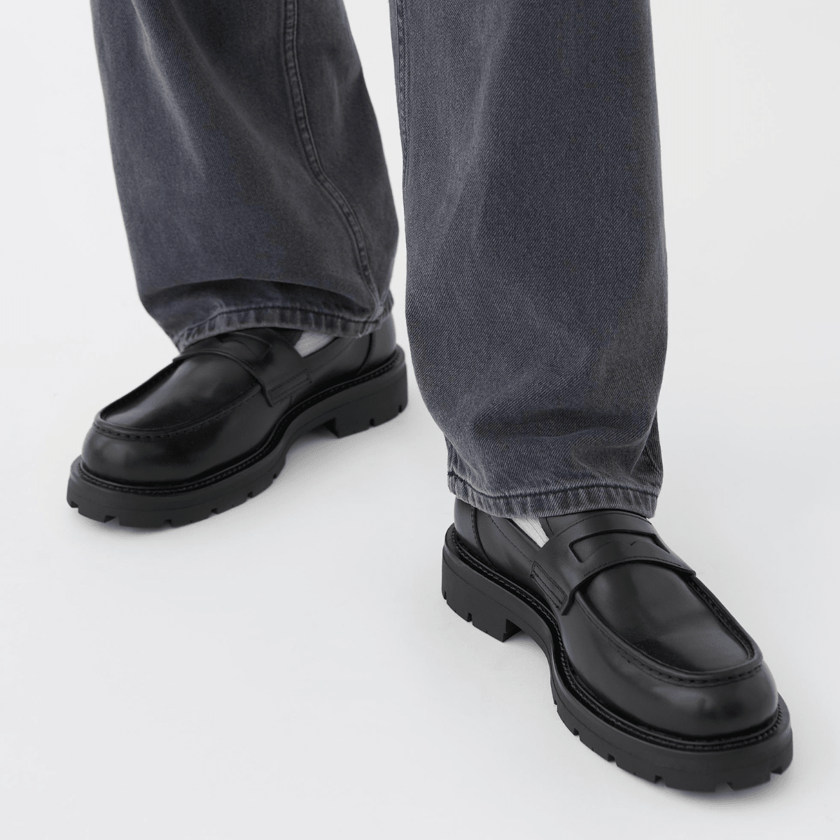 Vagabond Men's Cameron Loafers in Black Leather - Getoutside Shoes