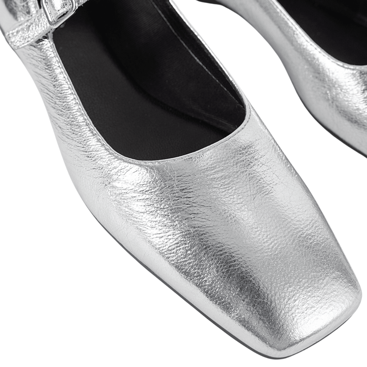 Vagabond Women's Delia Shoes in Silver Metallic Leather - Getoutside Shoes
