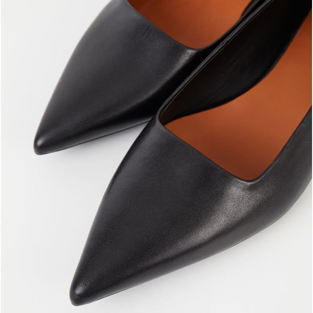 Vagabond Women's Hermine Ballet Flats in Black | Getoutsideshoes