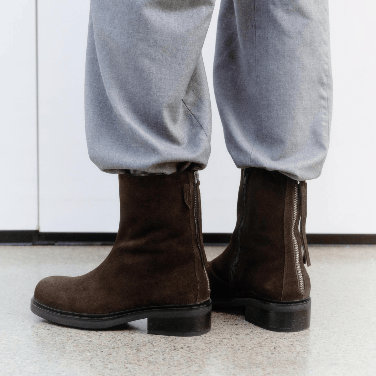 Vagabond Women's Karlie Lined Boots in Dark Brown Suede - Getoutside Shoes