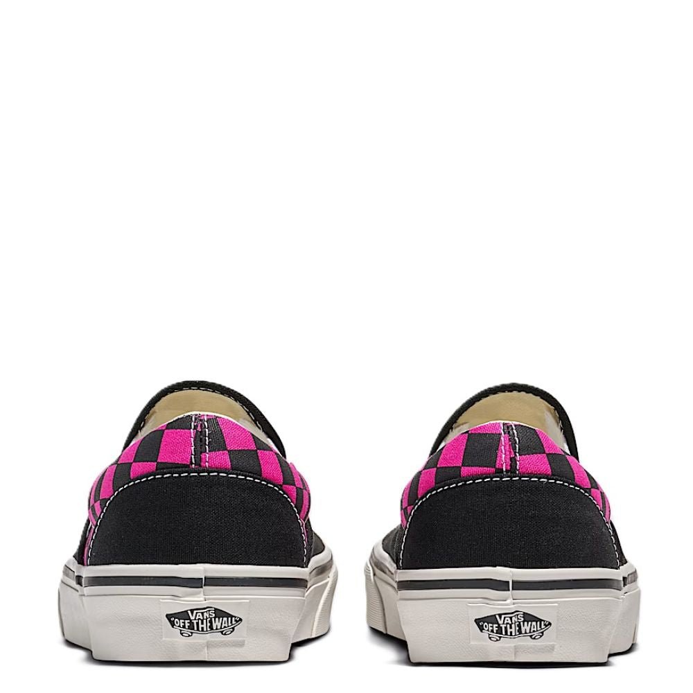Vans Classic Slip-On in Black/Raspberry Pink | Getoutsideshoes.com
