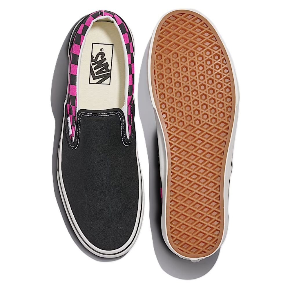 Vans Classic Slip - On in Black/Raspberry Pink - Getoutside Shoes