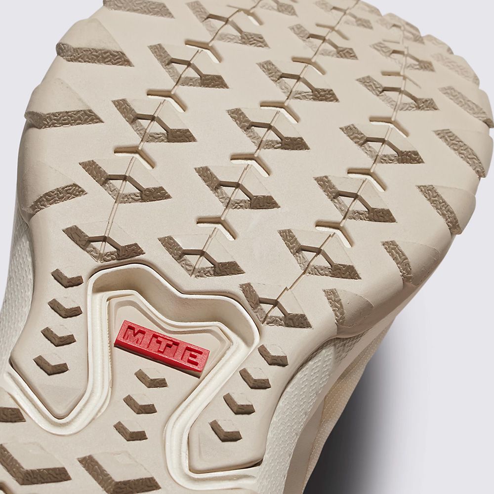 Vans MTE Crosspath in Marshmallow - Getoutside Shoes