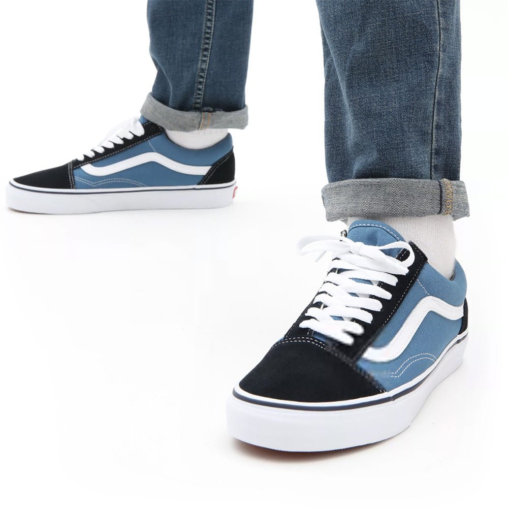 Vans Old Skool in Navy/White - Getoutside Shoes