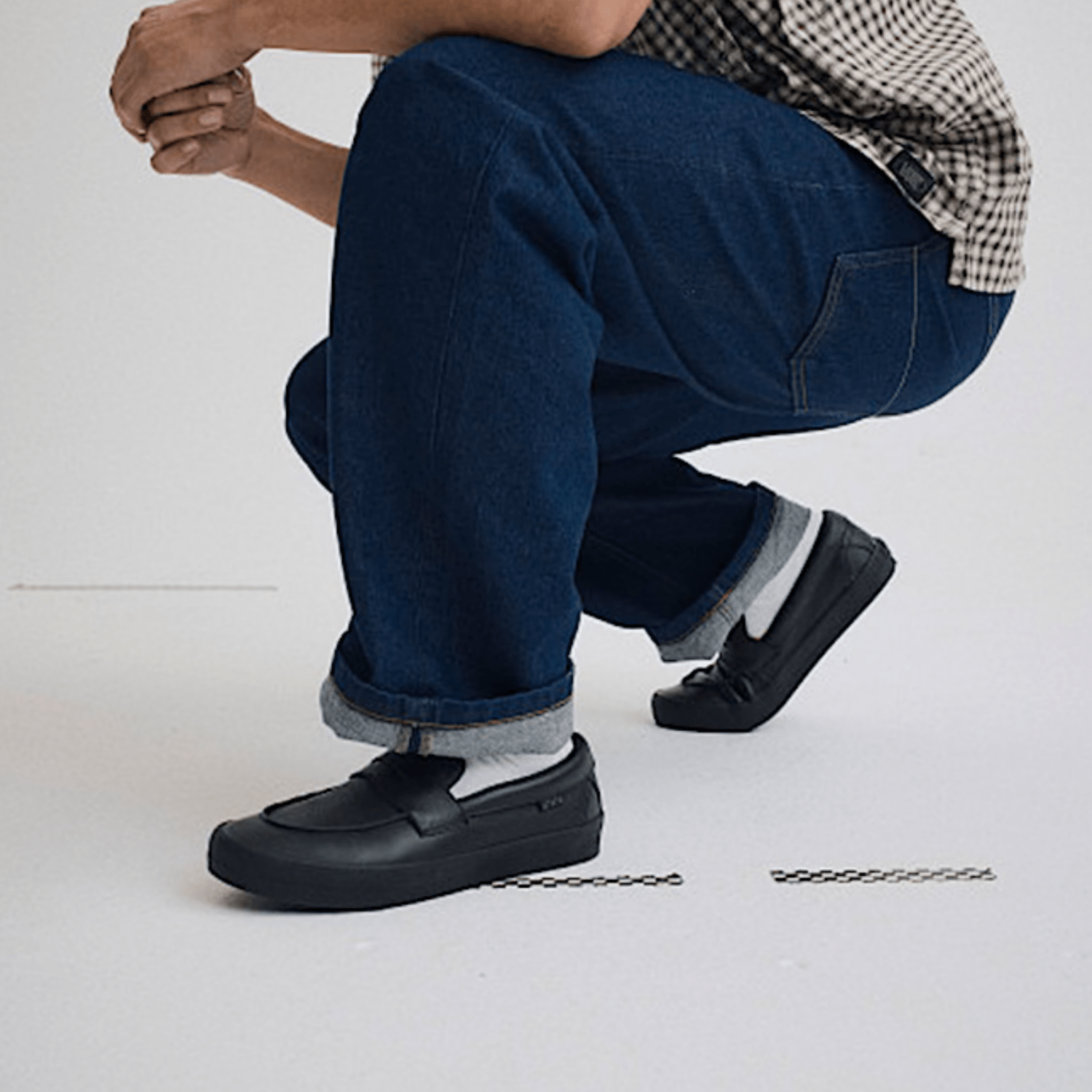 Vans Skate Loafer in Black - Getoutside Shoes