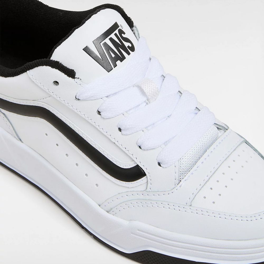 Vans Women's Hylane in White/Black - Getoutside Shoes