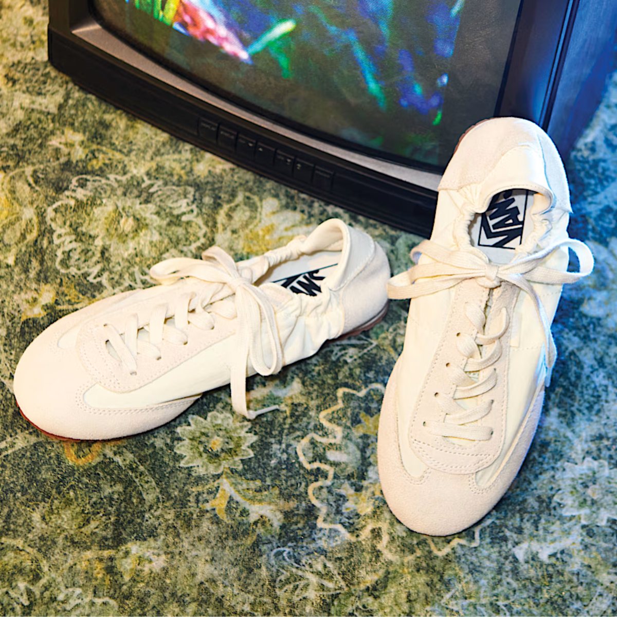 Vans Women's Super Lowpro Ballet Light in Marshmallow White - Getoutside Shoes