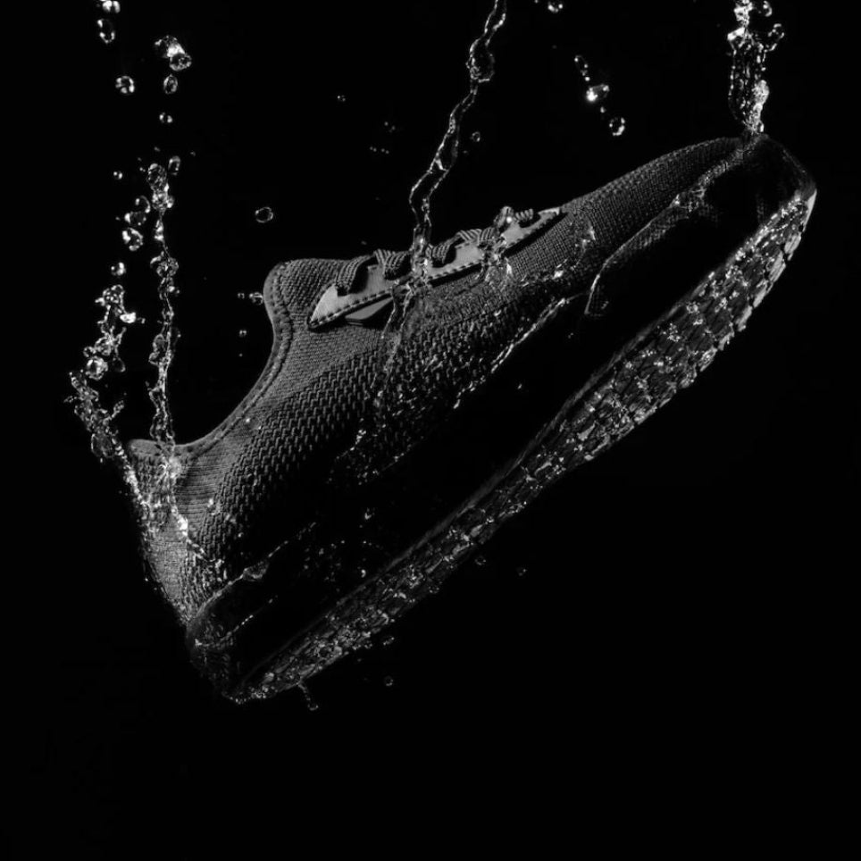 Vessi Men's Weekend in Space Black