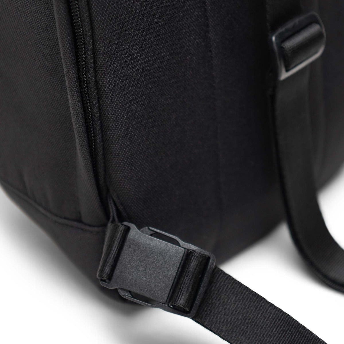 Herschel Retreat Sling Bag in Black