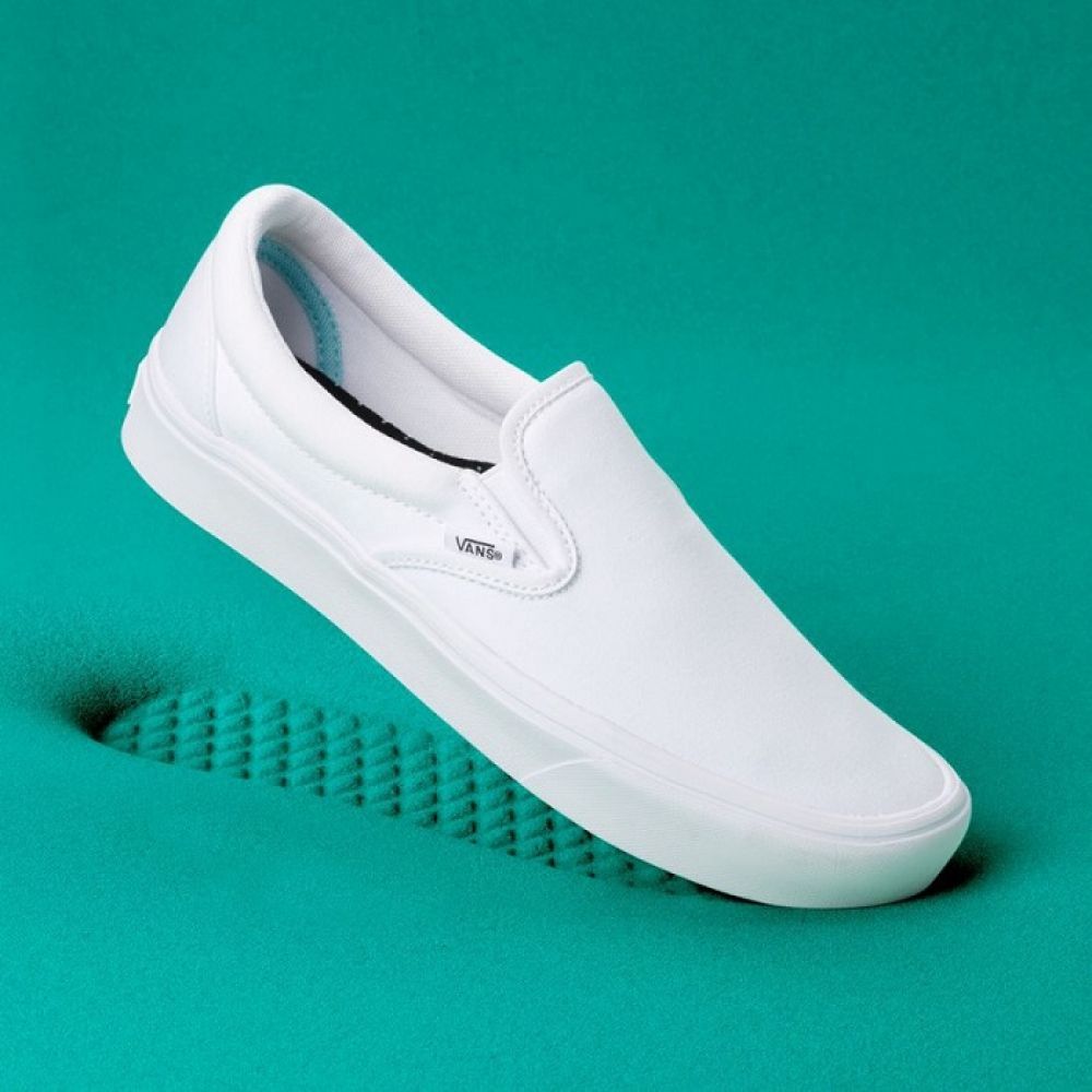 Vans ComfyCush Slip-On in White