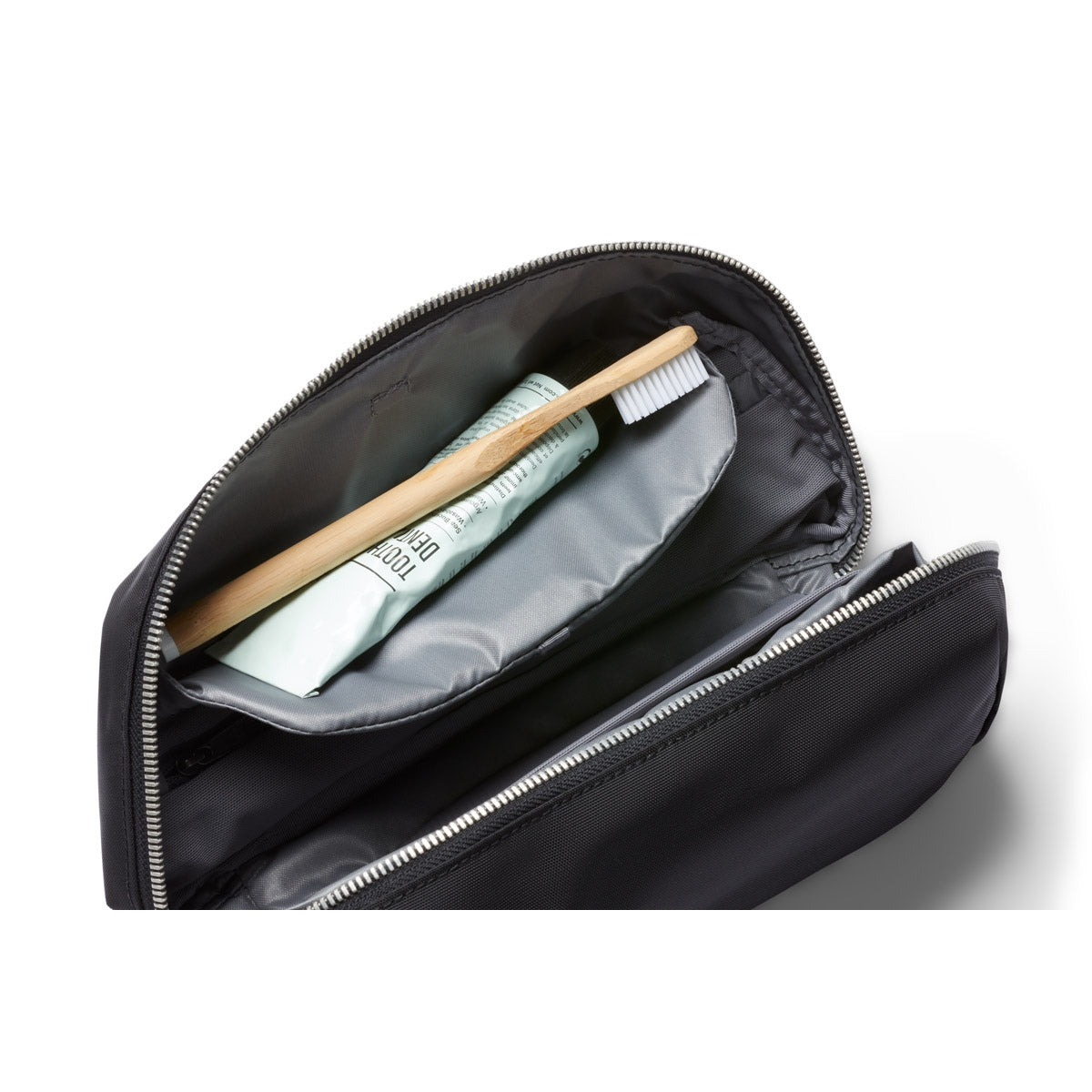 Bellroy Toiletry Kit Plus in Black