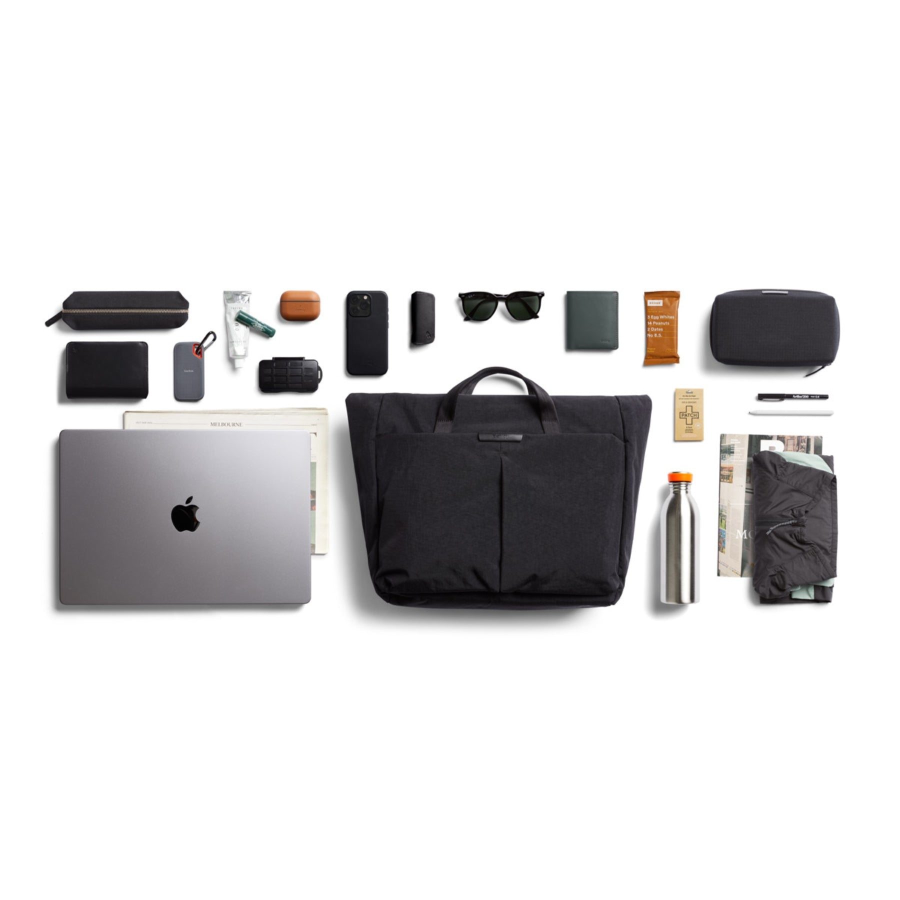 Bellroy Tokyo Messenger Bag 16" in Raven