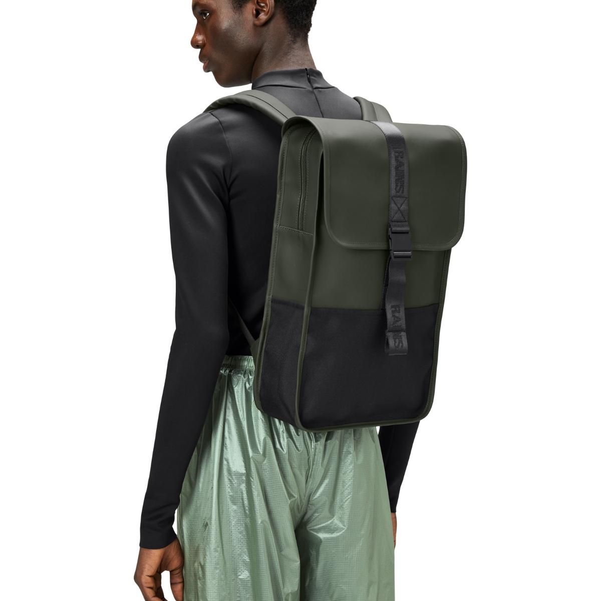 Rains Trail Backpack in Green