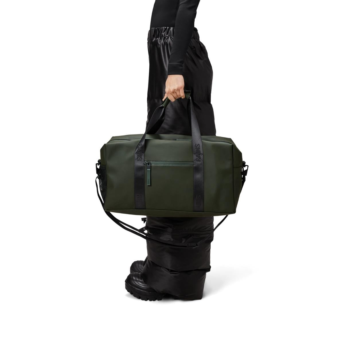 Rains Trail Gym Bag in Green