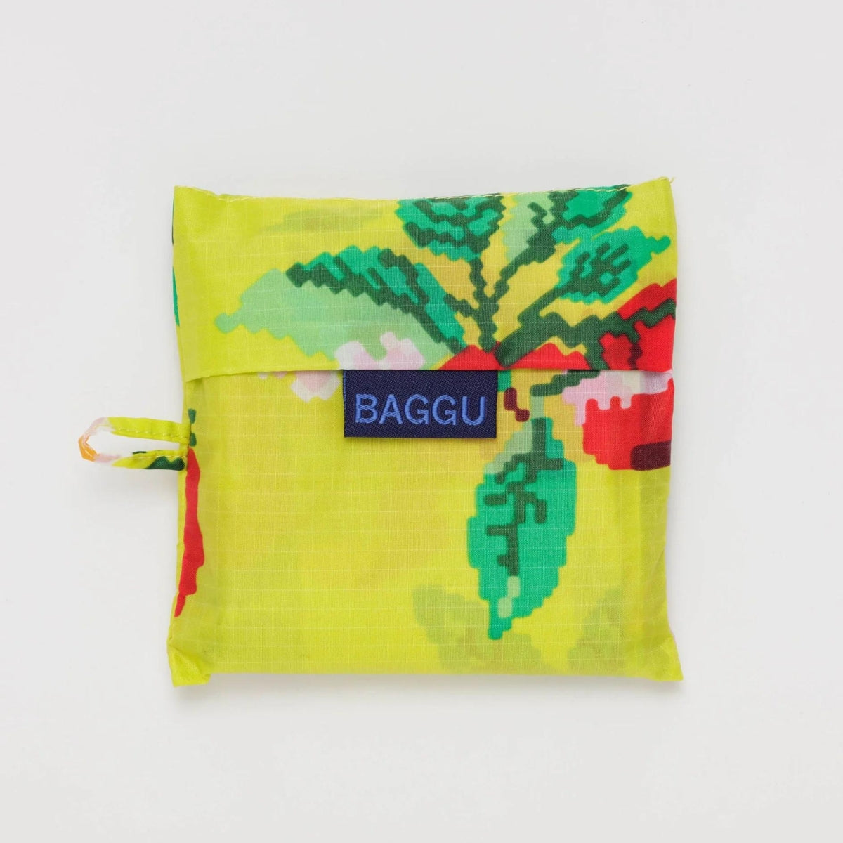 Baggu Standard Bag in Needlepoint Apple