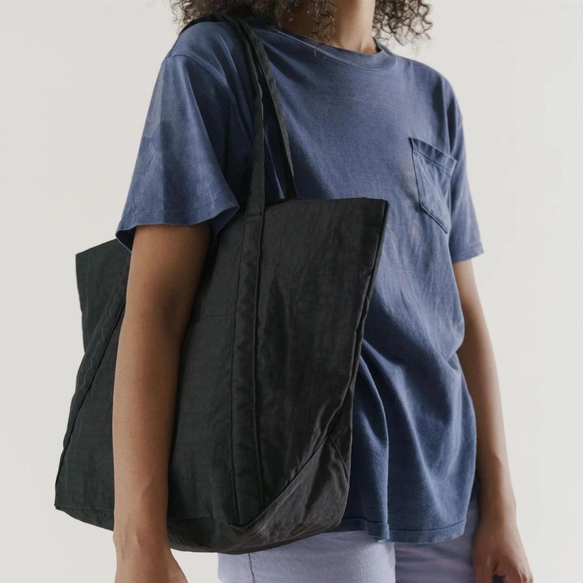 Baggu Cloud Bag in Black - Getoutside Shoes