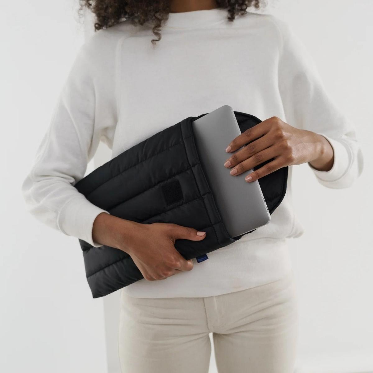 Baggu Puffy Laptop Sleeve 13"/14" in Black - Getoutside Shoes
