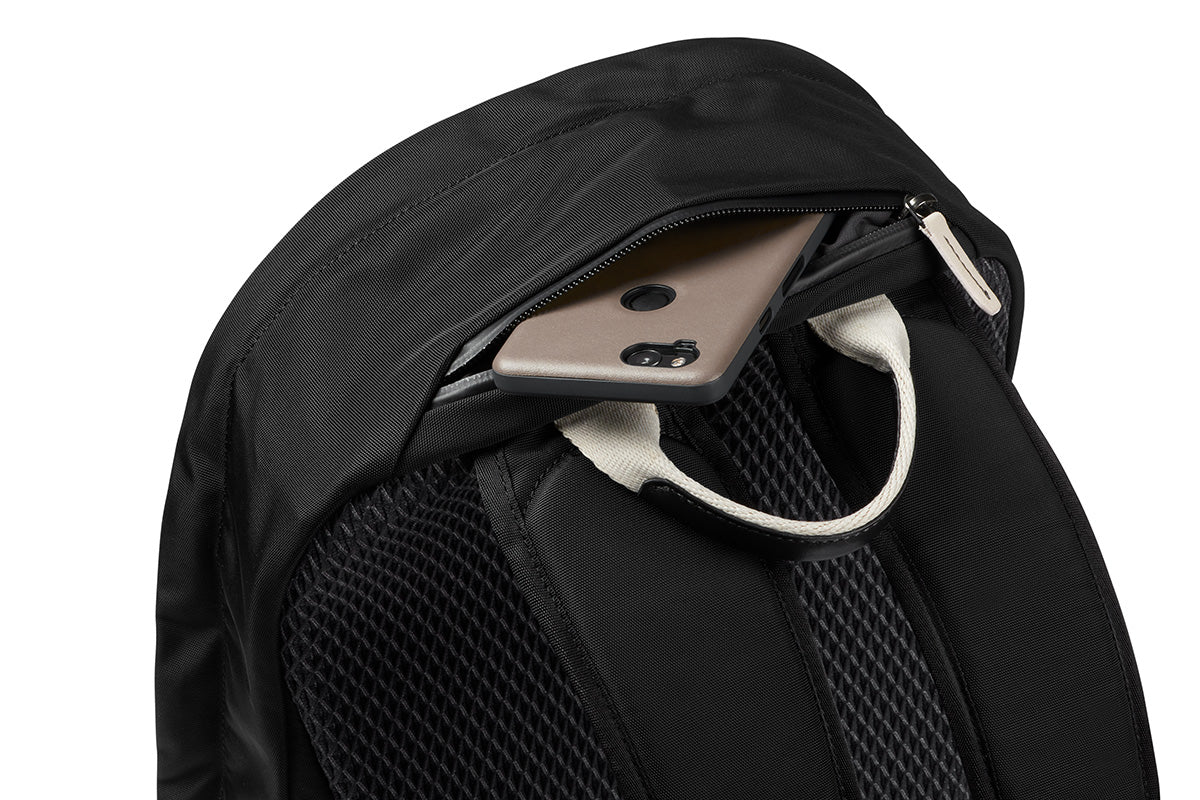 Bellroy Classic Backpack Premium Edition in Black Sand