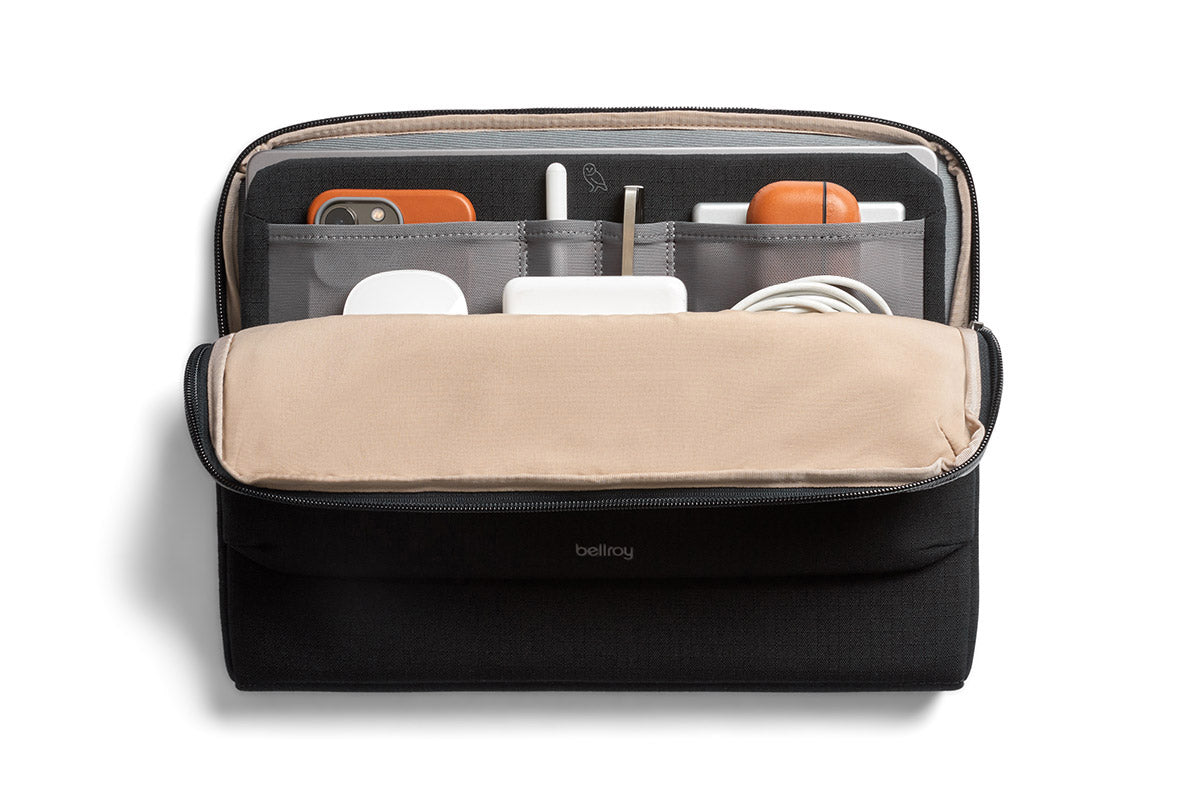 Bellroy Laptop Caddy 16" in Black