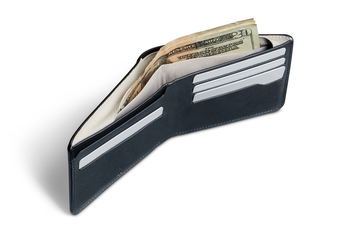 Bellroy Hide & Seek Lo Premium Edition in Black - Getoutside Shoes