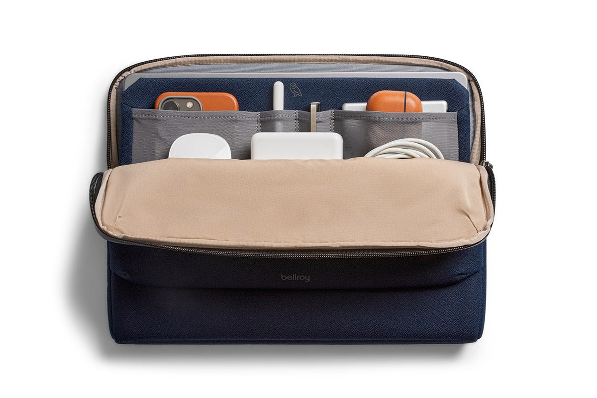 Bellroy Laptop Caddy 14" in Black - Getoutside Shoes