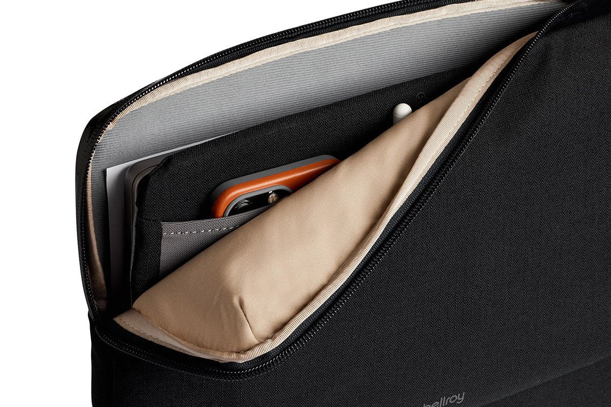 Bellroy Laptop Caddy 14" in Black - Getoutside Shoes