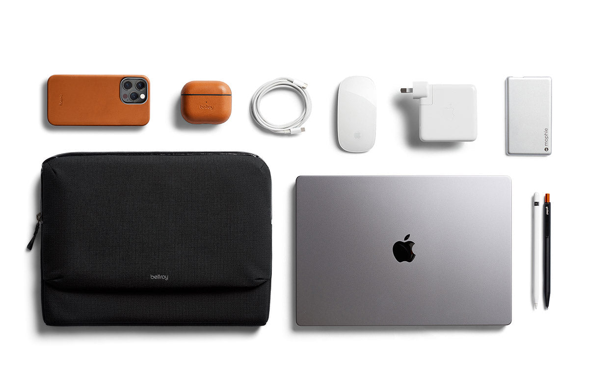 Bellroy Laptop Caddy 14" in Black - Getoutside Shoes
