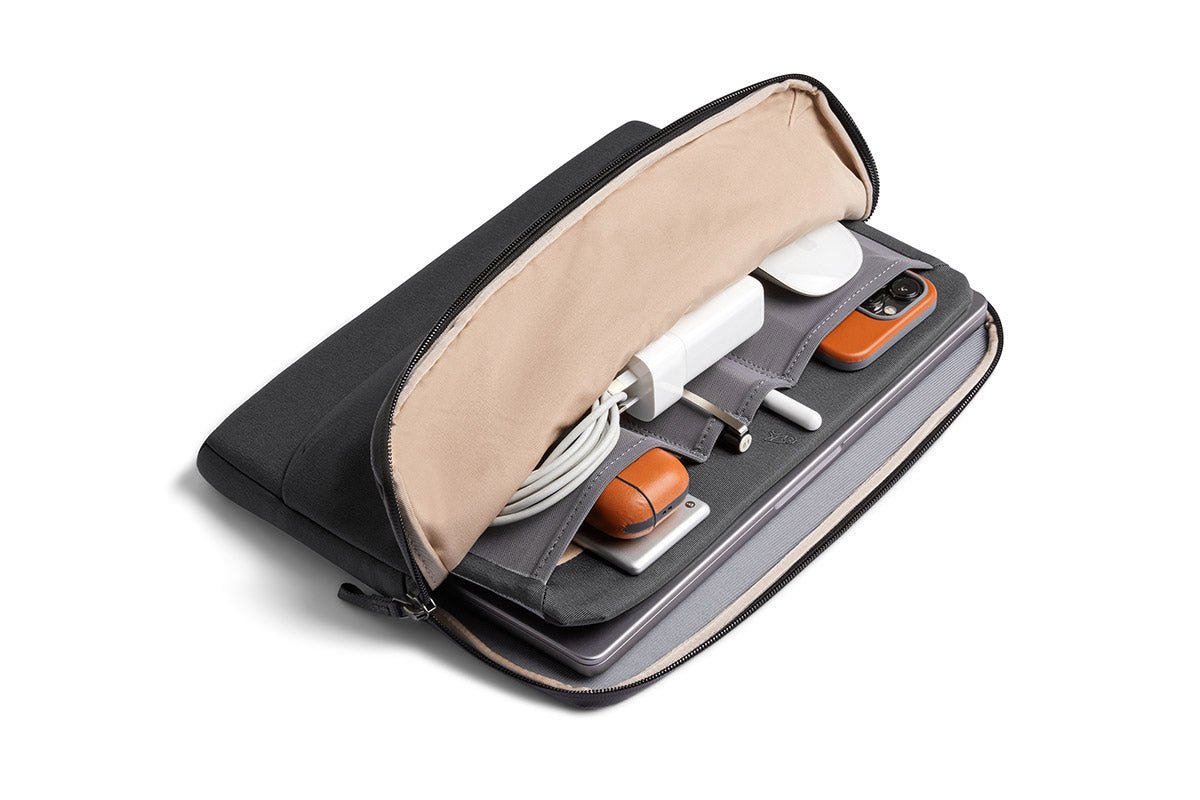 Bellroy Laptop Caddy 14" in Black - Getoutside Shoes