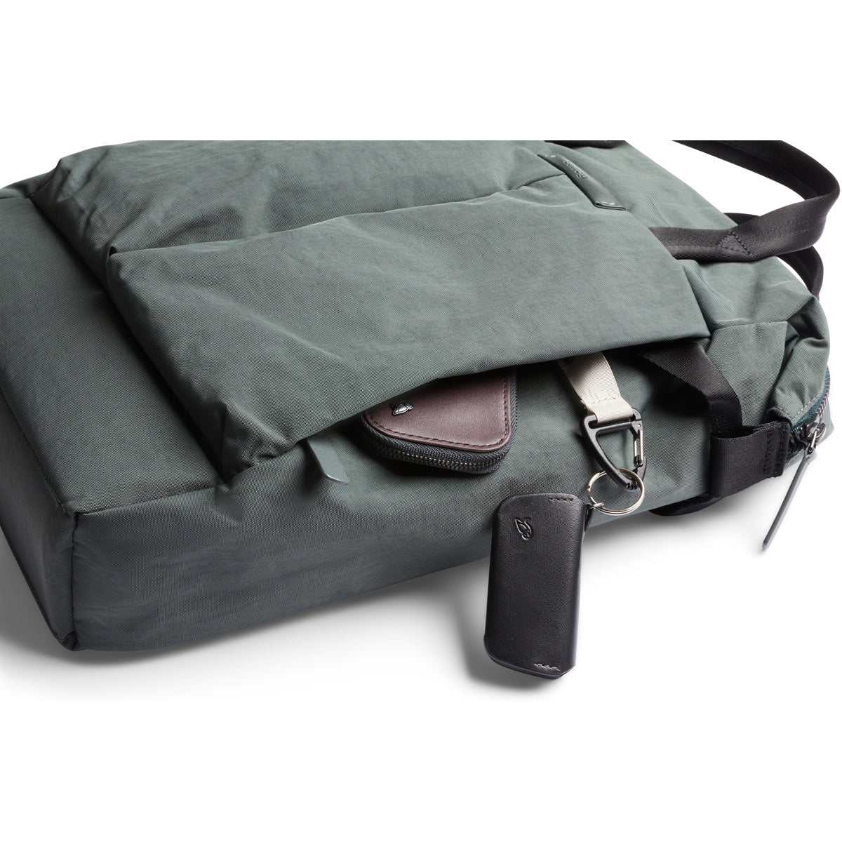 Bellroy Tokyo Totepack Compact in Everglade - Getoutside Shoes