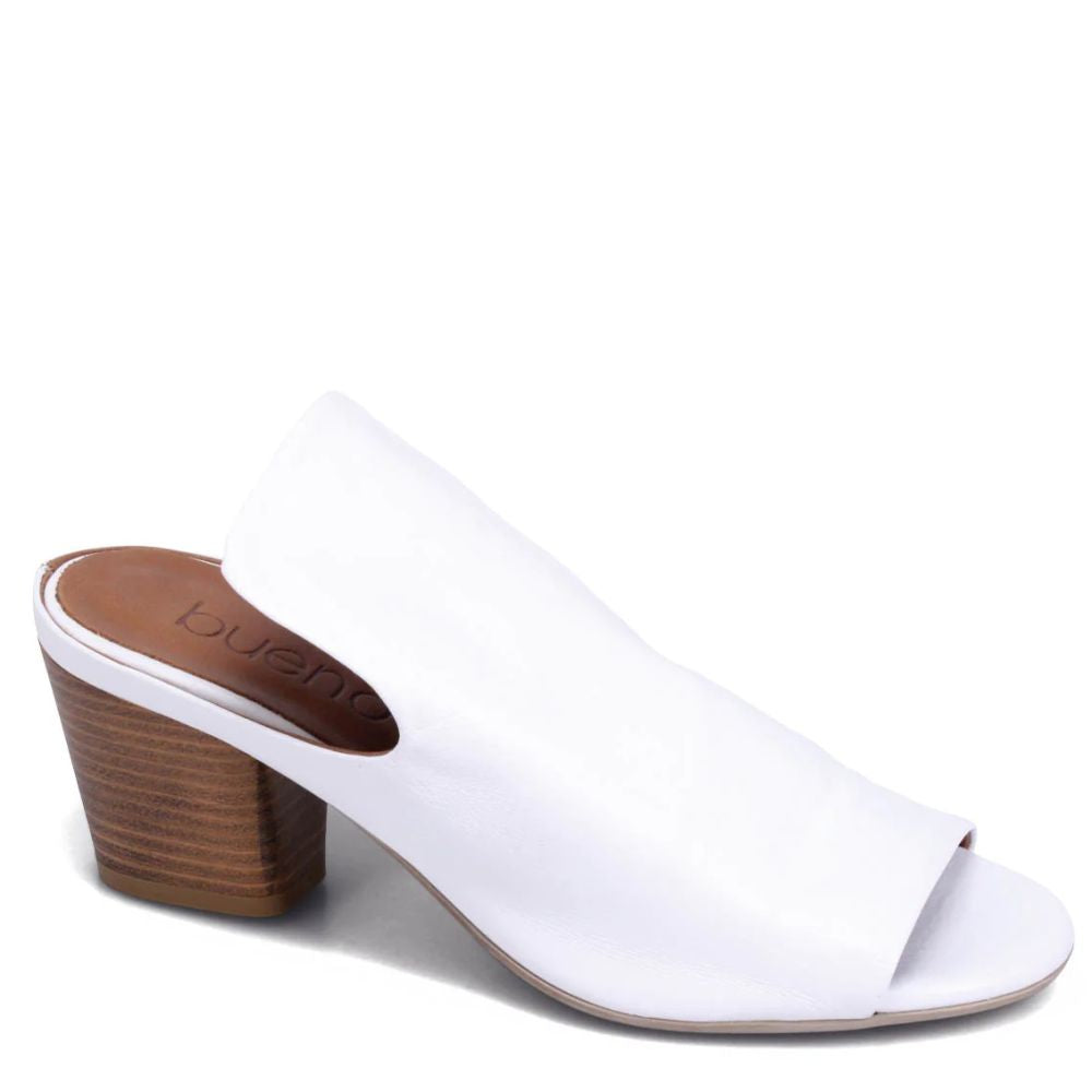 Bueno Women&#39;s Cara Heeled Sandal in White