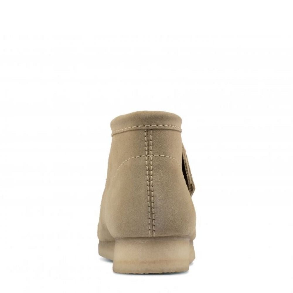 Clarks Men's Wallabee Boot in Maple Suede - Getoutside Shoes