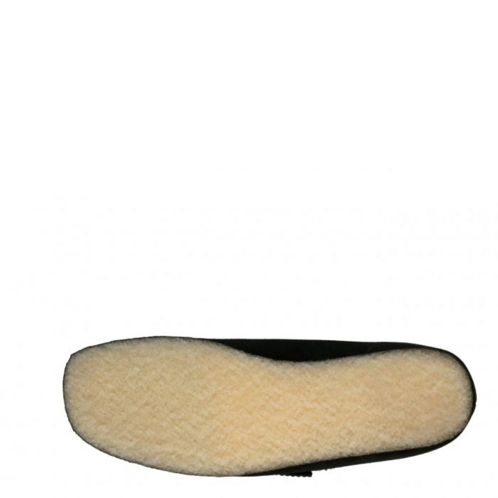 Clarks Men's Wallabee in Black Suede - Getoutside Shoes