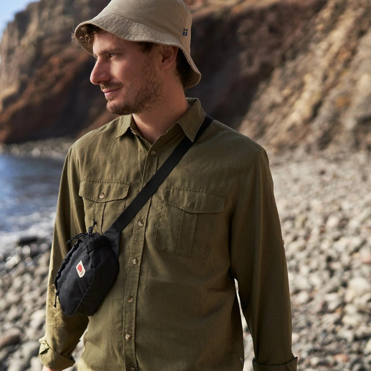 Fjallraven High Coast Hip Pack in Black - Getoutside Shoes