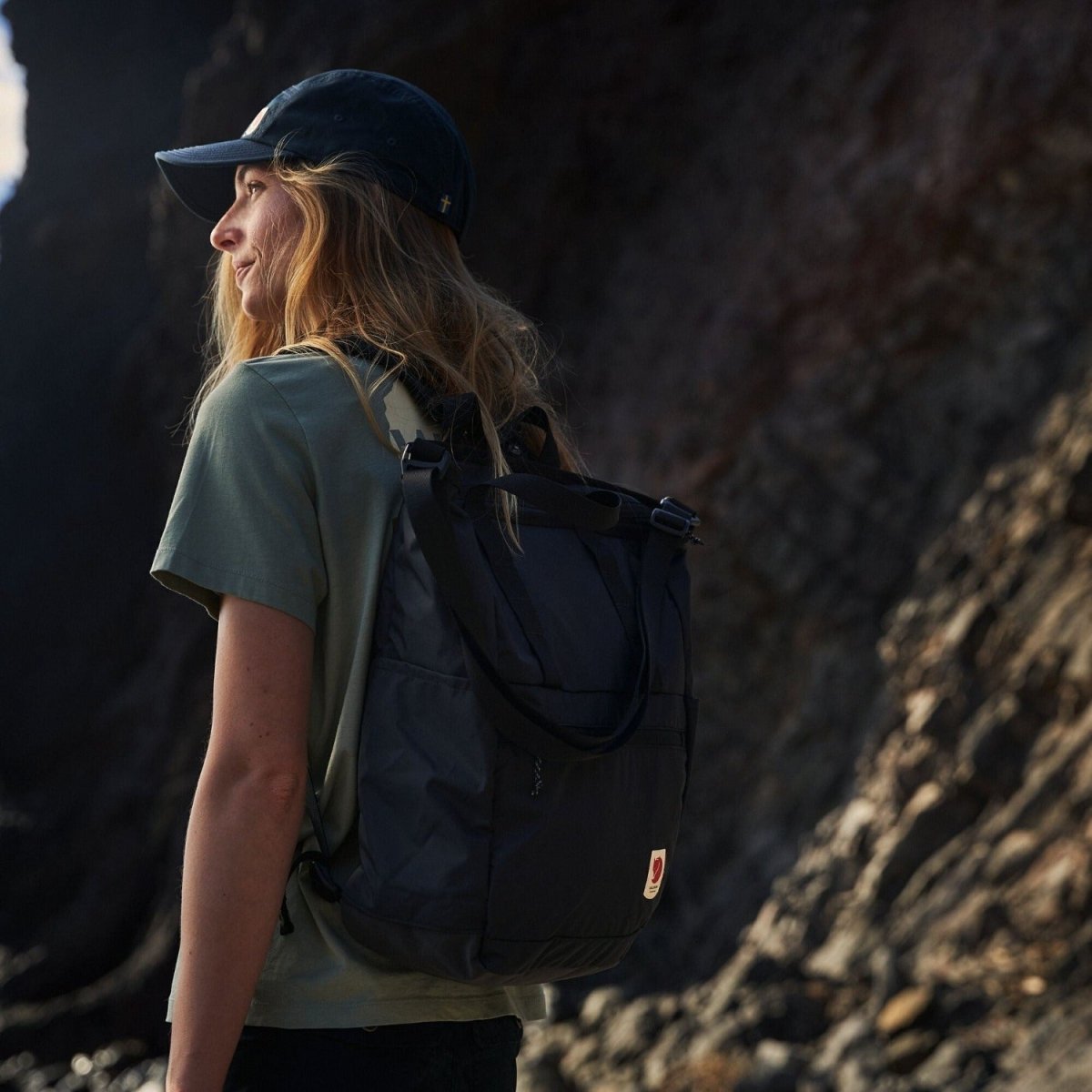 Fjallraven High Coast Totepack in Black - Getoutside Shoes