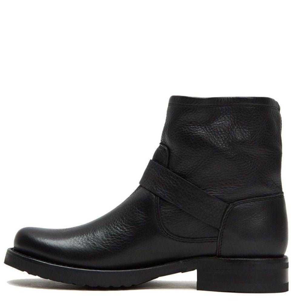 Frye Women&#39;s Veronica Bootie in Black/Soft Full Grain