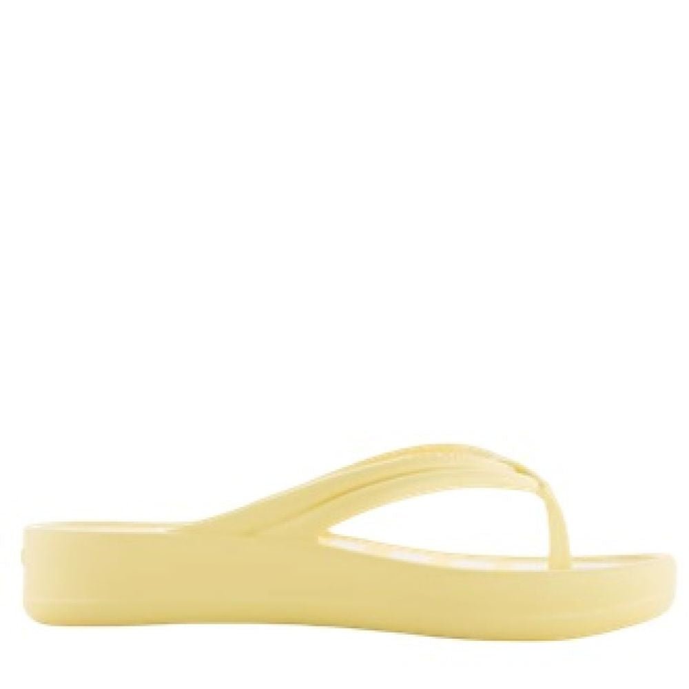 Lemon Jelly Women's Breezy in Lemonade - Getoutside Shoes