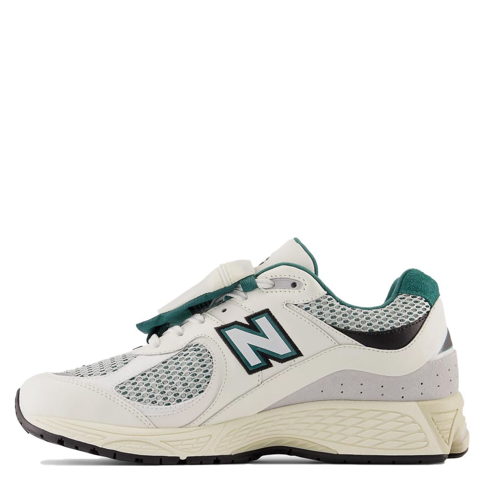 New Balance Men&#39;s 2002R in Sea Salt with Vintage Teal and White
